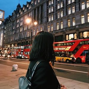 Meet your Posher, Maya